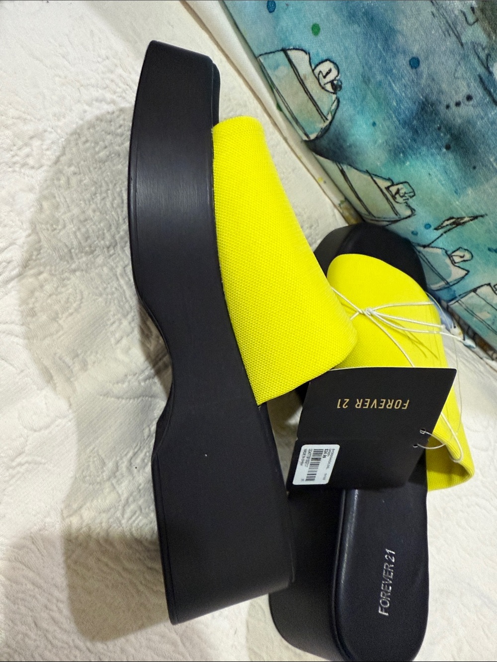 Forever 21 Neon Yellow Slide Mules size 8 new with tag comes with gift - Picture 15 of 16